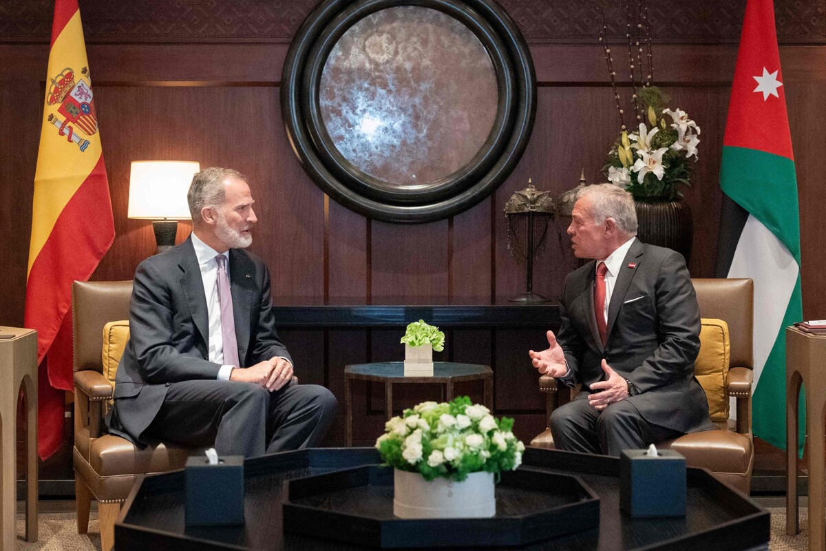 Король Иордании призывает к международному действию по войне