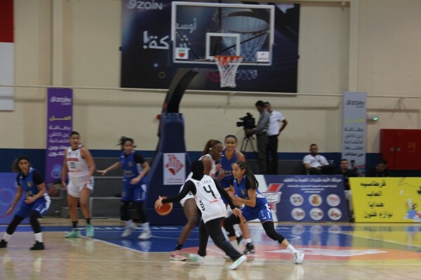 Успех арабских женщин в турнире по баскетболу