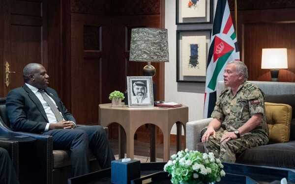 Король Абдалла II принимает британского министра иностранных дел